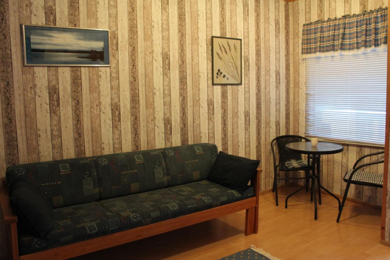 Motel Willis West รูกา ภายนอก รูปภาพ