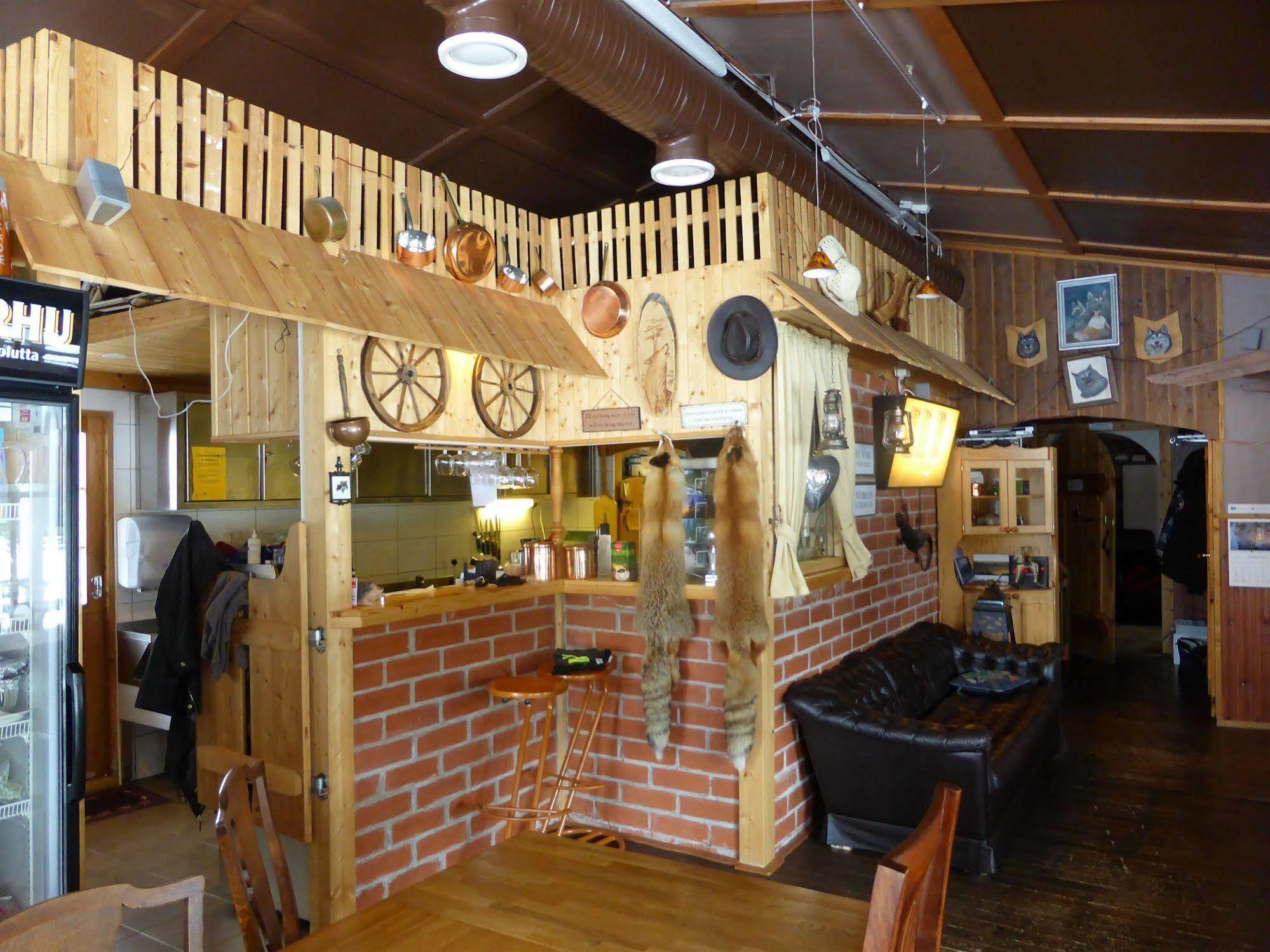 Motel Willis West รูกา ภายนอก รูปภาพ