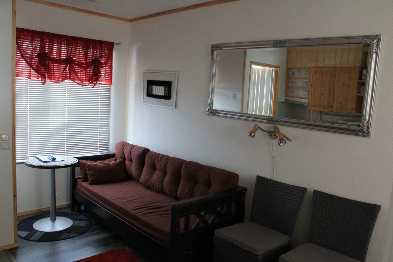 Motel Willis West รูกา ภายนอก รูปภาพ